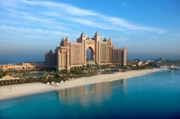 JT TOURISTIK: EM-GENUSS AUF RIESENLEINWAND IN DUBAI