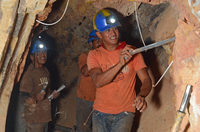 Inca One erwirbt Goldverarbeitungsanlage in Peru und platziert Wandelanleihe