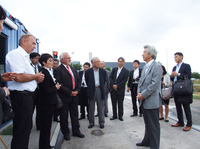Ex-Premier Koizumi besucht Biogasanlage