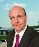 Wolfgang Fritsch-Albert wird 65