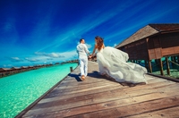 Flitterwochen mal anders - Lily Beach Resort & Spa auf den Malediven mit besonderem Special