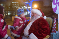 Farbiges Lichtermeer und kunstvolle Winterwelt: Rockford in der Festtagssaison
