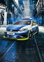 Bühne frei: Golf R in Polizei-Edition von TUNE IT! SAFE!