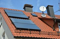 Öl-Brennwertkessel und Solaranlage