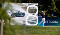 NTT DATA ist erneut Hauptpartner der BMW International Open 2022 und bringt die NTT DATA Wall auf den Golfplatz