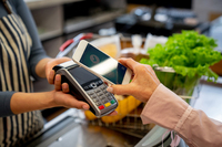 Bezahlen mit dem Smartphone - Verbraucherinformation der ERGO Versicherung