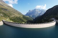 Lochbleche für hochalpine Photovoltaik-Anlage