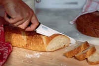 Kyoceras Liebling des Monats - das GEN-Brotmesser